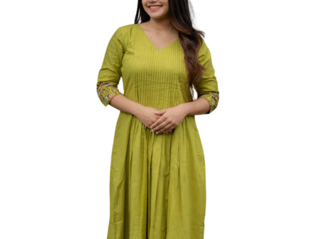 Traditional Charm with a Modern Twist ? Cotton Slub Kurta Set (L)